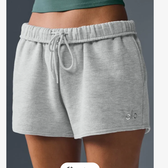 Alo Yoga Pants - Alo Yoga Alo Accolade Shorts in Gray